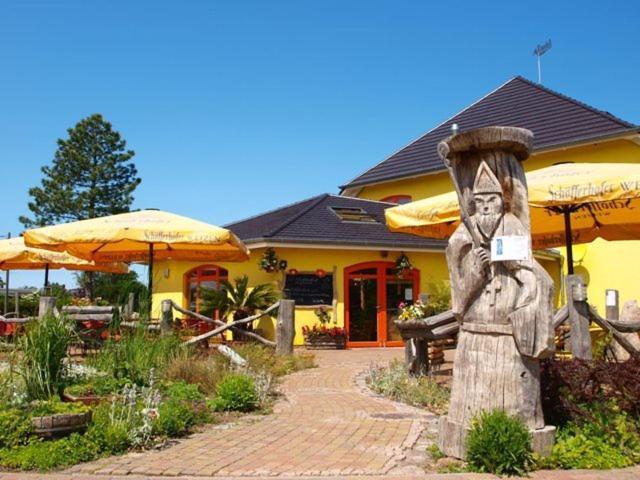 Landhotel Zum Honigdieb Ribnitz-Damgarten Exterior photo